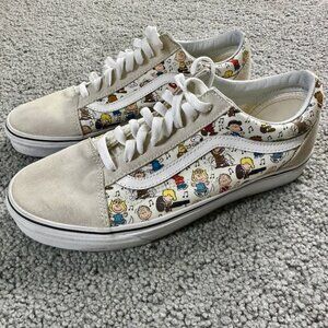 Vans x Peanuts Old Skool 'Snoopy' and Peanuts Sneakers - Size 10 - EUC Like New